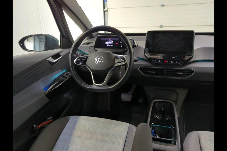 Volkswagen ID.3 Pro 58 kWh Airco ECC Navi Carplay PDC VA+ Camera Full LED Adaptive Cruise Control 18" LM Velgen Stoel/Stuurwielverwarming