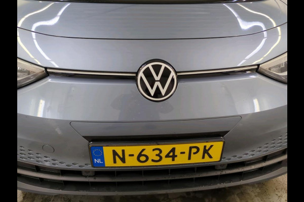 Volkswagen ID.3 Pro 58 kWh Airco ECC Navi Carplay PDC VA+ Camera Full LED Adaptive Cruise Control 18" LM Velgen Stoel/Stuurwielverwarming