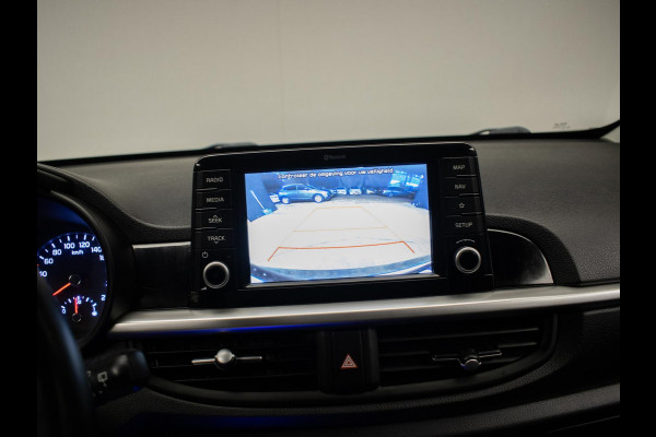 Kia Picanto 1.0 MPi DynamicPlusLine Sport (APPLE CARPLAY,NAVI,CAMERA,PDC,SPORTSTOELEN,LM VELGEN,NIEUWE APK,NETTESTAAT)