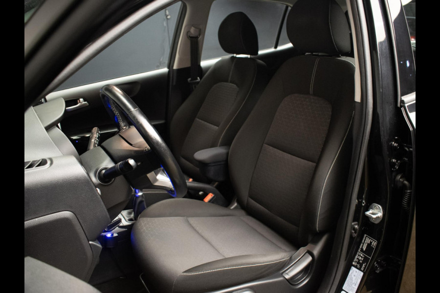 Kia Picanto 1.0 MPi DynamicPlusLine Sport (APPLE CARPLAY,NAVI,CAMERA,PDC,SPORTSTOELEN,LM VELGEN,NIEUWE APK,NETTESTAAT)