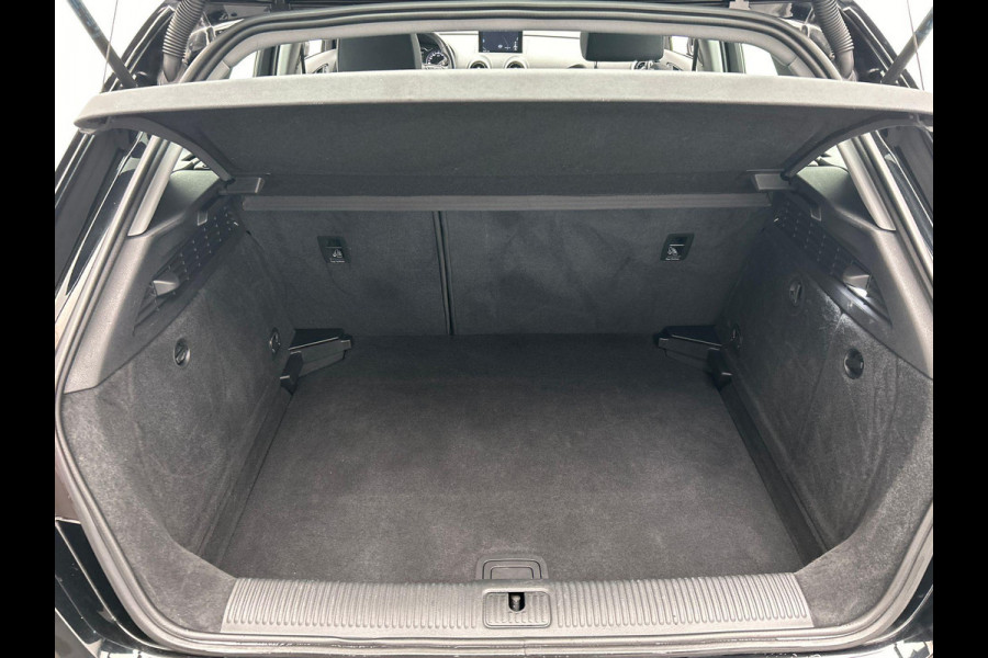 Audi A3 Sportback 30 TFSI Sport Lease Edition Origineel NL Navigatie Climate/control