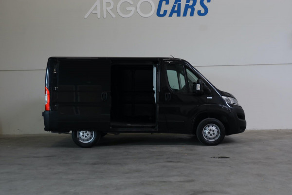 Citroën Jumper 2.2 BlueHDi ZWART 120PK BJ 2024 L2/H1 TREKHAAK AIRCO CAMERA CRUISE CONTROL LEASE V/A €99,- p.m. INRUIL MOGELIJK