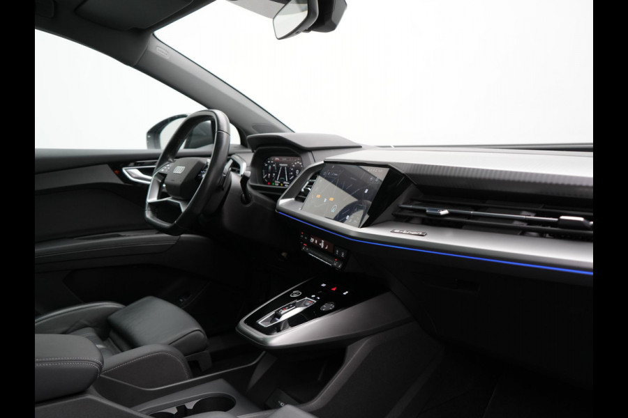 Audi Q4 e-tron 50 quattro S Line 77 kWh 299pk Dealer O.H. INCL BTW | Panodak | Lederen Sportstoelen Verwarmd | Keyless | Navigatie | Cruise Control | Virtual | DAB | Taifungrau Metallic |