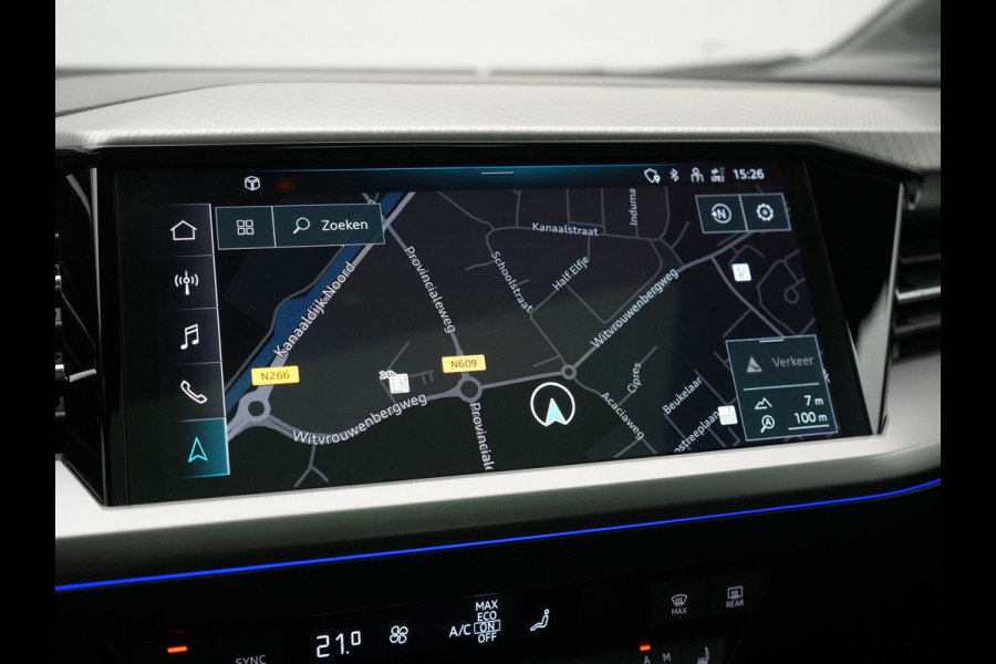 Audi Q4 e-tron 50 quattro S Line 77 kWh 299pk Dealer O.H. INCL BTW | Panodak | Lederen Sportstoelen Verwarmd | Keyless | Navigatie | Cruise Control | Virtual | DAB | Taifungrau Metallic |