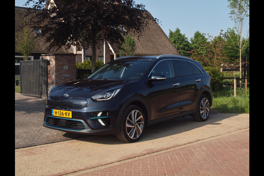 Kia e-Niro ExecutiveLine 64 kWh | Camera | Apple Carplay | Cruise Control | JBL | Leer |