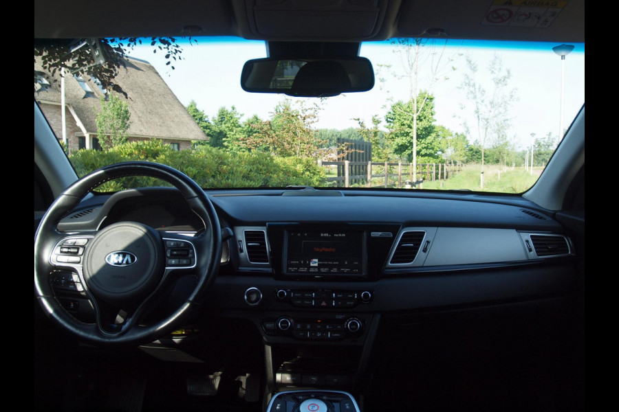 Kia e-Niro ExecutiveLine 64 kWh | Camera | Apple Carplay | Cruise Control | JBL | Leer |