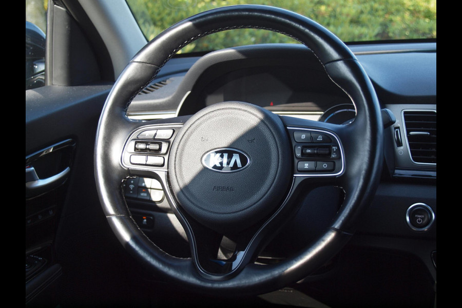 Kia e-Niro ExecutiveLine 64 kWh | Camera | Apple Carplay | Cruise Control | JBL | Leer |