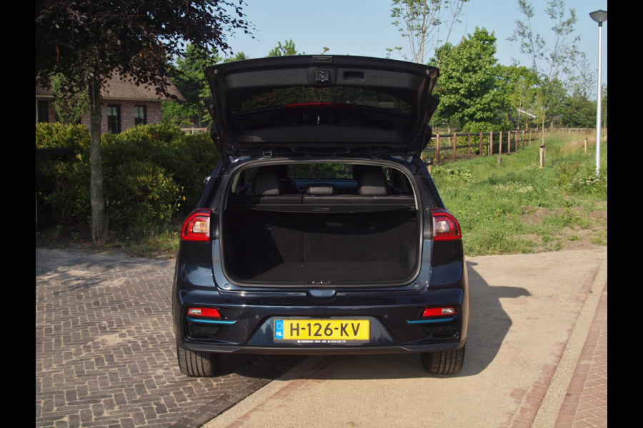 Kia e-Niro ExecutiveLine 64 kWh | Camera | Apple Carplay | Cruise Control | JBL | Leer |