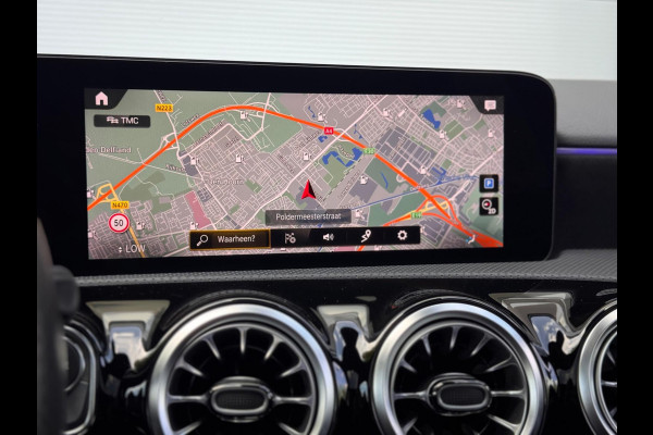 Mercedes-Benz A-Klasse 250 e Business Solution AMG Pano/Sfeer/Camera