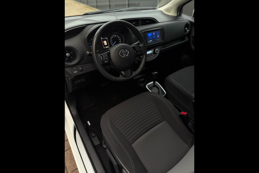 Toyota Yaris 1.5 Hybrid Dynamic Camera CarPlay