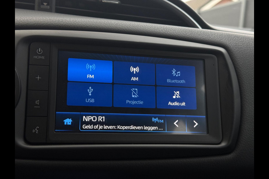 Toyota Yaris 1.5 Hybrid Dynamic Camera CarPlay