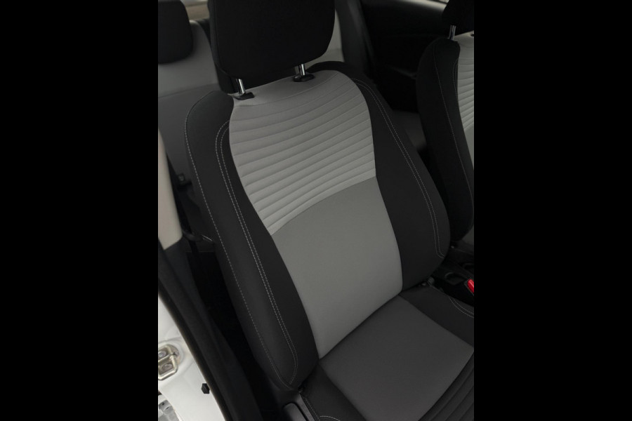 Toyota Yaris 1.5 Hybrid Dynamic Camera CarPlay