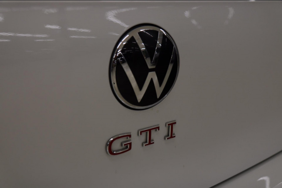 Volkswagen Golf 2.0 TSI GTI CLUBSPORT 45 JAHRE /PANO/AKRA/IQ-LIGHT/NURBURGRING//VOLL