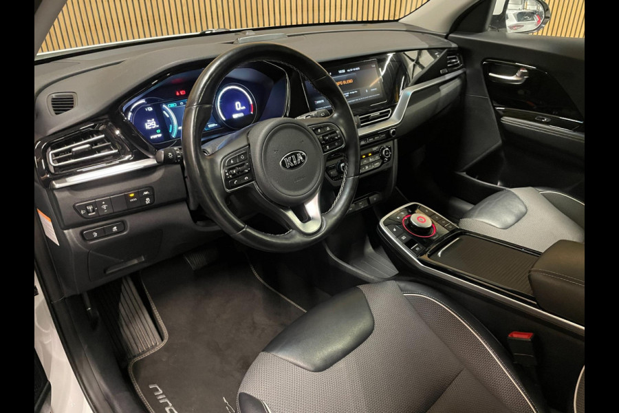 Kia e-Niro DynamicPlusLine 39 kWh|FACELIFT|3FASE|LEDER|DAKJE|ACC|CARPLAY|CAMERA|STOEL+STUURVERW|LANE-ASSIST|BTW|1e EIG|NL-AUTO|NAP