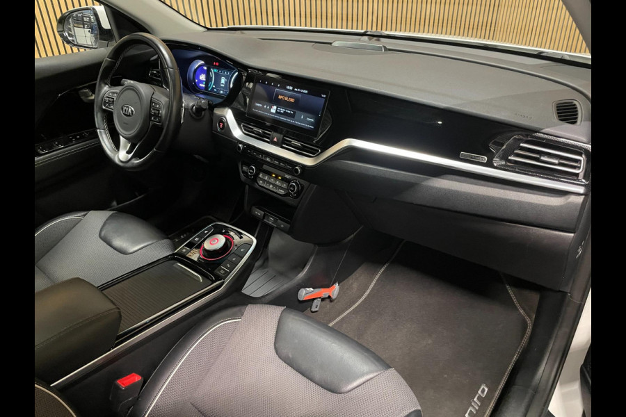 Kia e-Niro DynamicPlusLine 39 kWh|FACELIFT|3FASE|LEDER|DAKJE|ACC|CARPLAY|CAMERA|STOEL+STUURVERW|LANE-ASSIST|BTW|1e EIG|NL-AUTO|NAP