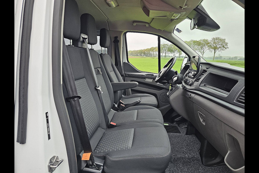 Ford Transit Custom 320 2.0 TDCI L2H1 DC Automaat Navi Cruise Automaat 6 pers