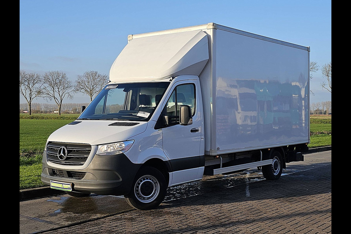 Mercedes-Benz Sprinter 317 170pk L3 RWD Bakwagen Laadklep Automaat Mbux Cruise