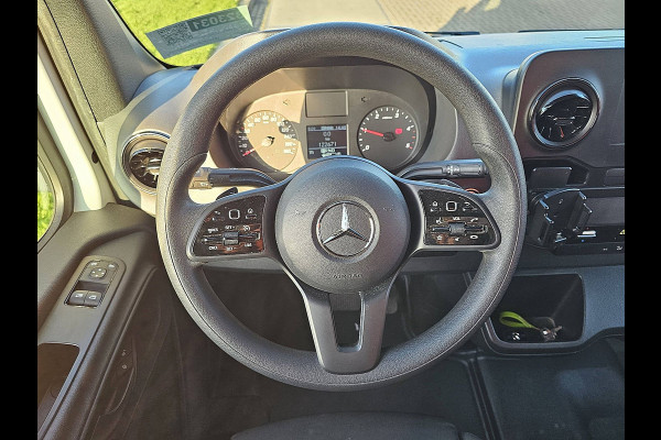 Mercedes-Benz Sprinter 317 170pk L3 RWD Bakwagen Laadklep Automaat Mbux Cruise
