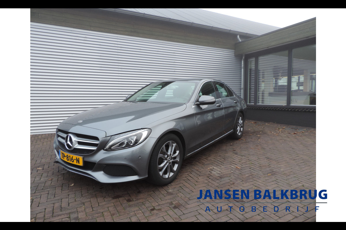 Mercedes-Benz C-Klasse 180 Business Solution LAGE KM