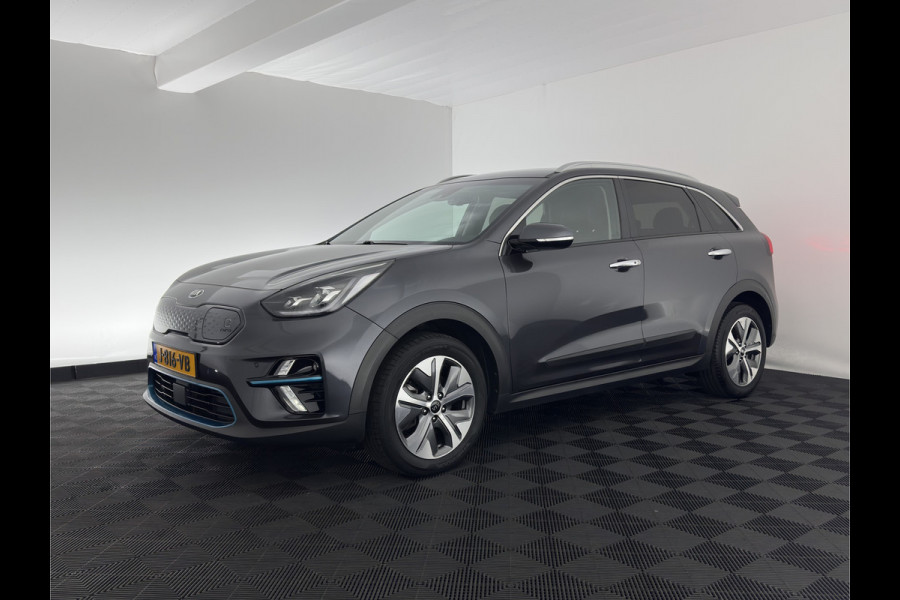 Kia e-Niro ExecutiveLine 64 kWh (3-Fase) {SOH-100%) (INCL-BTW)  Aut *HEATPUMP | LUXURY-LEATHER | FULL-LED | NAVI-FULLMAP | ADAPTIVE-CRUISE | CAMERA | MEMORY-PACK | LANE-ASSIST | KEYLESS | DIGI-COCKPIT | PRIVACY-GLASS | AMBIENT-LIGHT | 17"ALU*