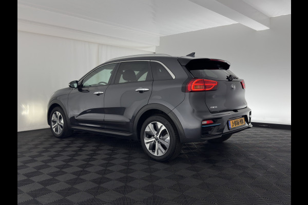 Kia e-Niro ExecutiveLine 64 kWh (3-Fase) {SOH-100%) (INCL-BTW)  Aut *HEATPUMP | LUXURY-LEATHER | FULL-LED | NAVI-FULLMAP | ADAPTIVE-CRUISE | CAMERA | MEMORY-PACK | LANE-ASSIST | KEYLESS | DIGI-COCKPIT | PRIVACY-GLASS | AMBIENT-LIGHT | 17"ALU*