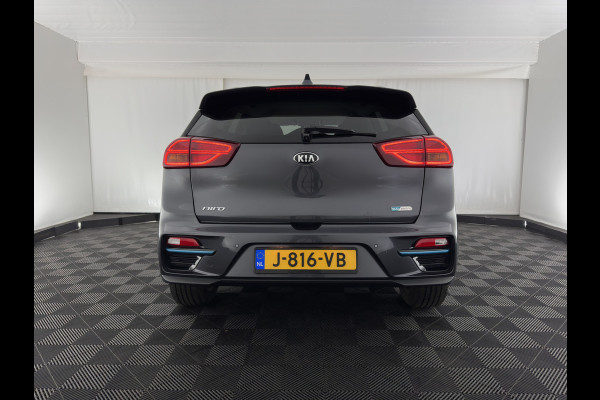 Kia e-Niro ExecutiveLine 64 kWh (3-Fase) {SOH-100%) (INCL-BTW)  Aut *HEATPUMP | LUXURY-LEATHER | FULL-LED | NAVI-FULLMAP | ADAPTIVE-CRUISE | CAMERA | MEMORY-PACK | LANE-ASSIST | KEYLESS | DIGI-COCKPIT | PRIVACY-GLASS | AMBIENT-LIGHT | 17"ALU*