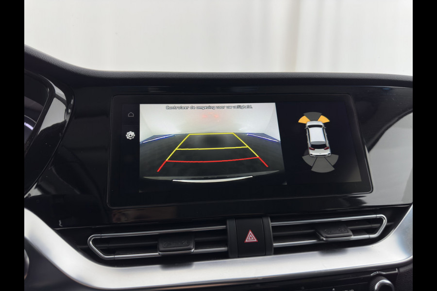 Kia e-Niro ExecutiveLine 64 kWh (3-Fase) {SOH-100%) (INCL-BTW)  Aut *HEATPUMP | LUXURY-LEATHER | FULL-LED | NAVI-FULLMAP | ADAPTIVE-CRUISE | CAMERA | MEMORY-PACK | LANE-ASSIST | KEYLESS | DIGI-COCKPIT | PRIVACY-GLASS | AMBIENT-LIGHT | 17"ALU*