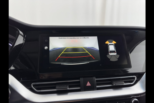 Kia e-Niro ExecutiveLine 64 kWh (3-Fase) {SOH-100%) (INCL-BTW)  Aut *HEATPUMP | LUXURY-LEATHER | FULL-LED | NAVI-FULLMAP | ADAPTIVE-CRUISE | CAMERA | MEMORY-PACK | LANE-ASSIST | KEYLESS | DIGI-COCKPIT | PRIVACY-GLASS | AMBIENT-LIGHT | 17"ALU*