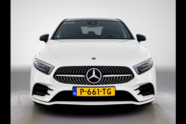 Mercedes-Benz A-Klasse 180 Premium Plus | Panoramadak | elct. bedienbare voor stoelen met memory | Navigatie | Parking support met camera achter | Inclusief 24 maanden MB Certified garantie voor Europa