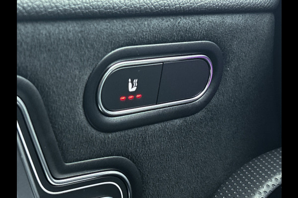 Mercedes-Benz A-Klasse 180 Premium Plus | Panoramadak | elct. bedienbare voor stoelen met memory | Navigatie | Parking support met camera achter | Inclusief 24 maanden MB Certified garantie voor Europa