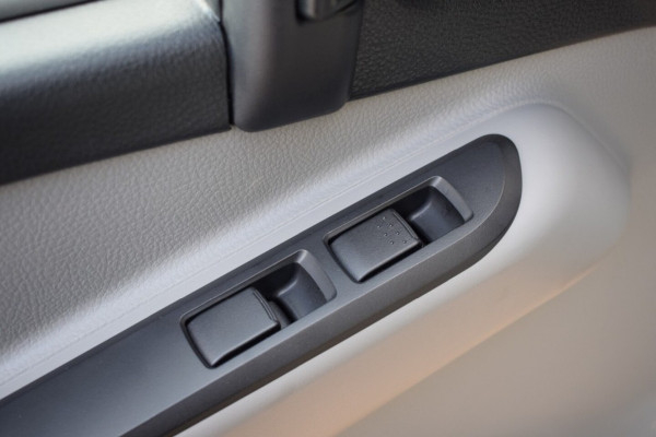 FUSO Canter 3C15 3.0 MT BAKWAGEN 3400 WB 1000 KG LAADKLEP NIEUW en BPM VRIJ