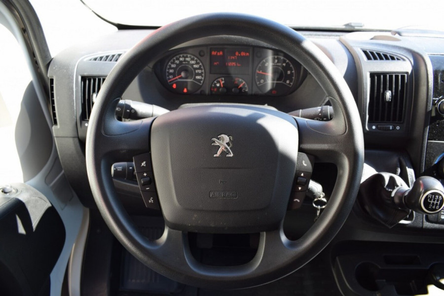 Peugeot Boxer 335 2.2 HDI L4 BAKWAGEN DAKSPOILER NAVI DAB CRUISE