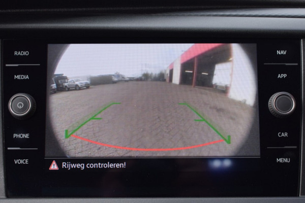 Volkswagen Transporter 2.0 TDI L2H1 DC DUBBEL CABINE AUTOMAAT ZEER NETTE STAAT