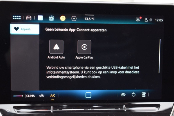 Volkswagen Crafter 2.0 TDI L3H3 Highline MY25 AUTOMAAT LED TREKHAAK GEVEERDE STOEL