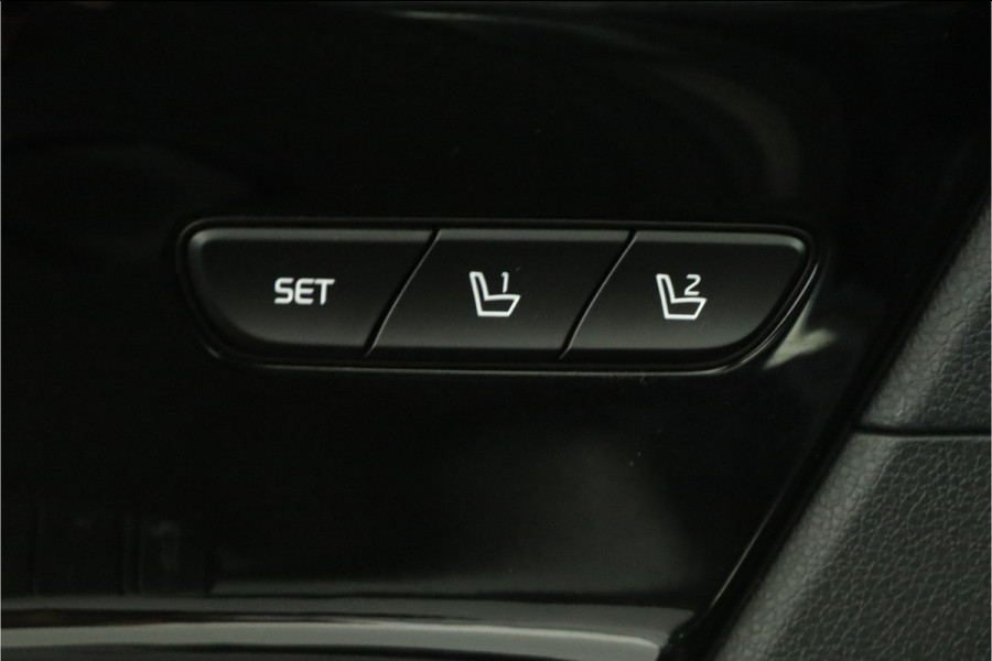 Kia Niro 1.6 GDi Hybrid ExecutiveLine Apple Carplay/Android Auto - Cruise Control - Dodehoekdetectie - Navigatie - Stoel/Stuur Verwarming - Fabrieksgarantie tot 06-2028