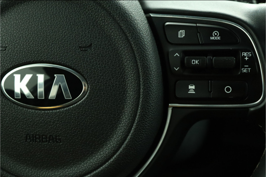 Kia Niro 1.6 GDi Hybrid ExecutiveLine Apple Carplay/Android Auto - Cruise Control - Dodehoekdetectie - Navigatie - Stoel/Stuur Verwarming - Fabrieksgarantie tot 06-2028