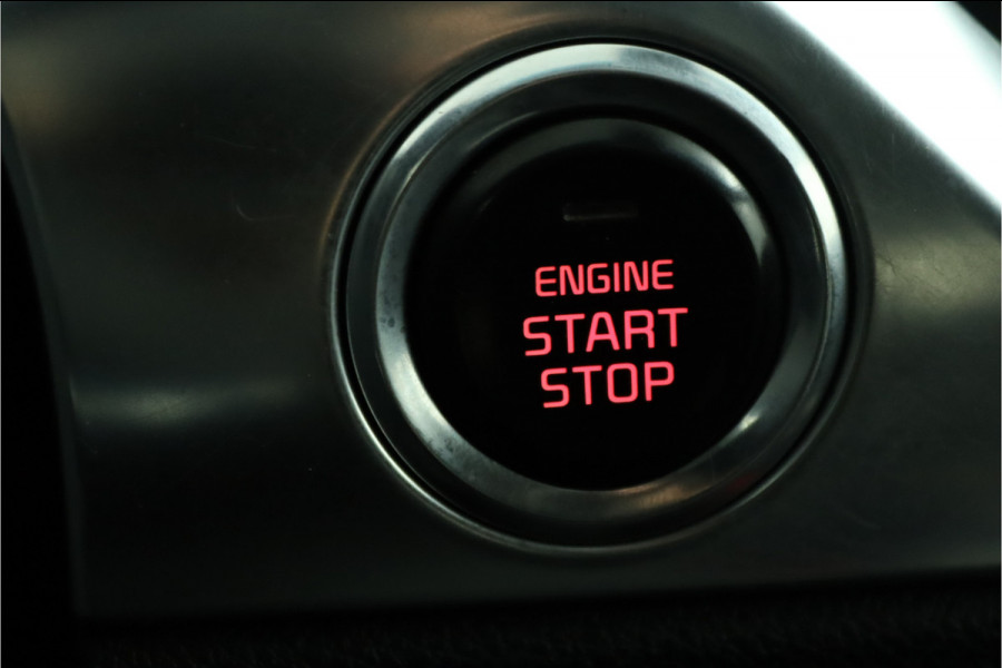 Kia Niro 1.6 GDi Hybrid ExecutiveLine Apple Carplay/Android Auto - Cruise Control - Dodehoekdetectie - Navigatie - Stoel/Stuur Verwarming - Fabrieksgarantie tot 06-2028