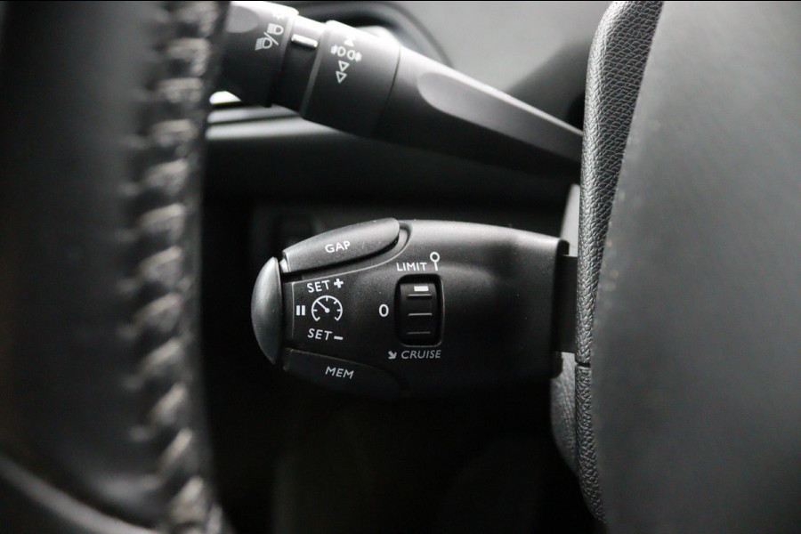 Peugeot 308 SW 1.2 *130PK*ECC*ACC*CAM*NAVI*HAAK*CARPLAY*