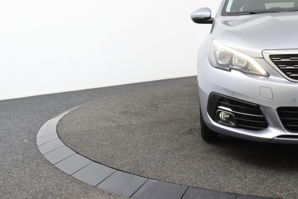 Peugeot 308 SW 1.2 *130PK*ECC*ACC*CAM*NAVI*HAAK*CARPLAY*