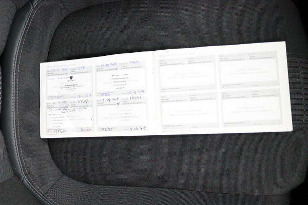 Peugeot 308 SW 1.2 *130PK*ECC*ACC*CAM*NAVI*HAAK*CARPLAY*