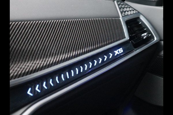BMW X5 xDrive50e High Executive M Sport Pakket Automaat / Live Cockpit Plus / Panoramadak / Trekhaak / Luchtvering / Harman Kardon / Comfortstoelen / Warmtecomfortpakket / Sfeerverlichting / Active Protection / Shadow Line / 21 Inch