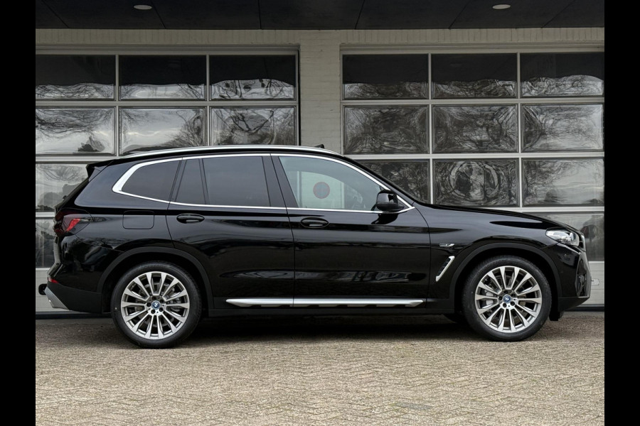 BMW X3 xDrive30e LCI | SPORTSTOELEN | LEDER | PANORAMADAK | CAMERA | BMW LIVE COCKPIT | 20 INCH LM VELGEN |