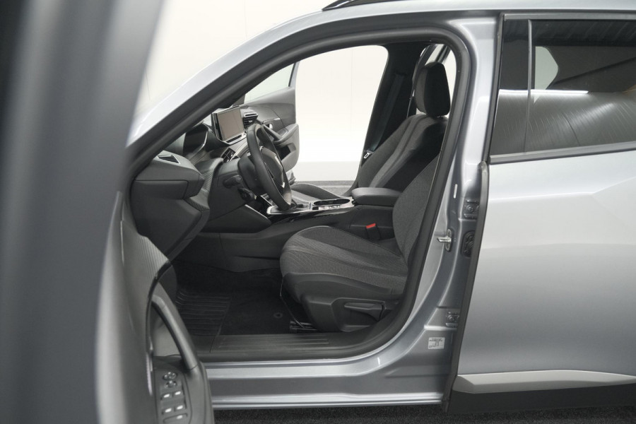 Peugeot 2008 PureTech 100 Allure | Camera | Navigatie | Parkeersensoren | Apple Carplay