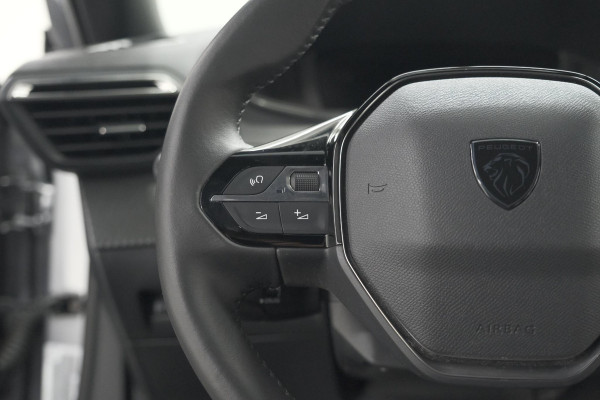 Peugeot 2008 PureTech 100 Allure | Camera | Navigatie | Parkeersensoren | Apple Carplay