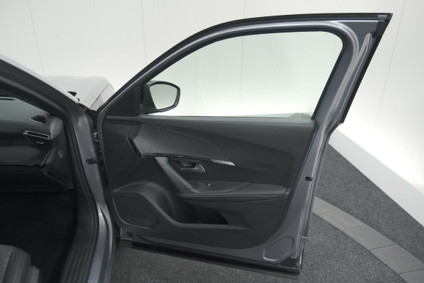 Peugeot 2008 PureTech 100 Allure | Camera | Navigatie | Parkeersensoren | Apple Carplay