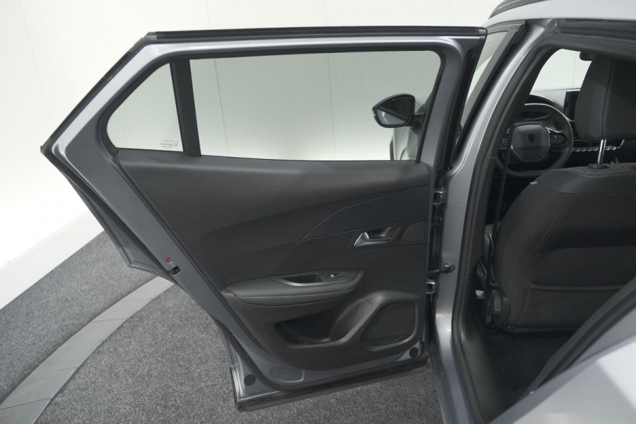 Peugeot 2008 PureTech 100 Allure | Camera | Navigatie | Parkeersensoren | Apple Carplay