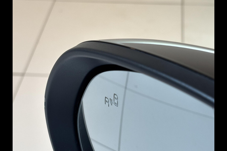 Leapmotor B10 Design ProMax 67.1 kWh 430KM WLTP | Panorama | Navigatie | Elektrische achterklep | Elektrisch bedienbare stoelen | Stoelverwarming | Stoelventilatie