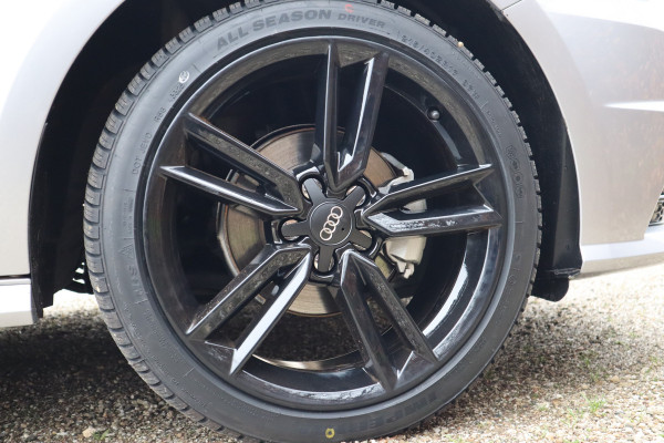 Audi A1 Sportback 1.0 TFSI Adrenalin | S-line | 5drs. | Cruise control |