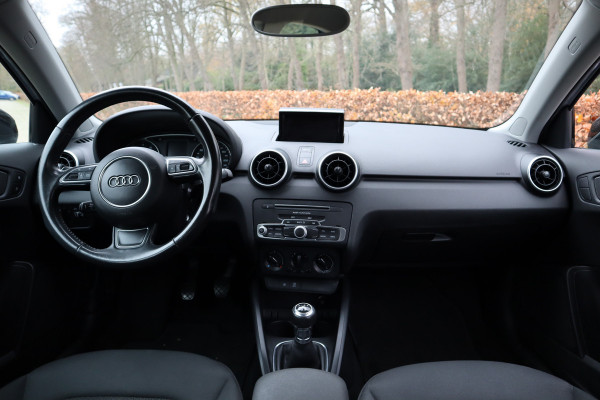 Audi A1 Sportback 1.0 TFSI Adrenalin | S-line | 5drs. | Cruise control |