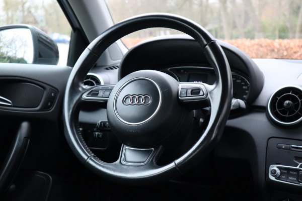 Audi A1 Sportback 1.0 TFSI Adrenalin | S-line | 5drs. | Cruise control |